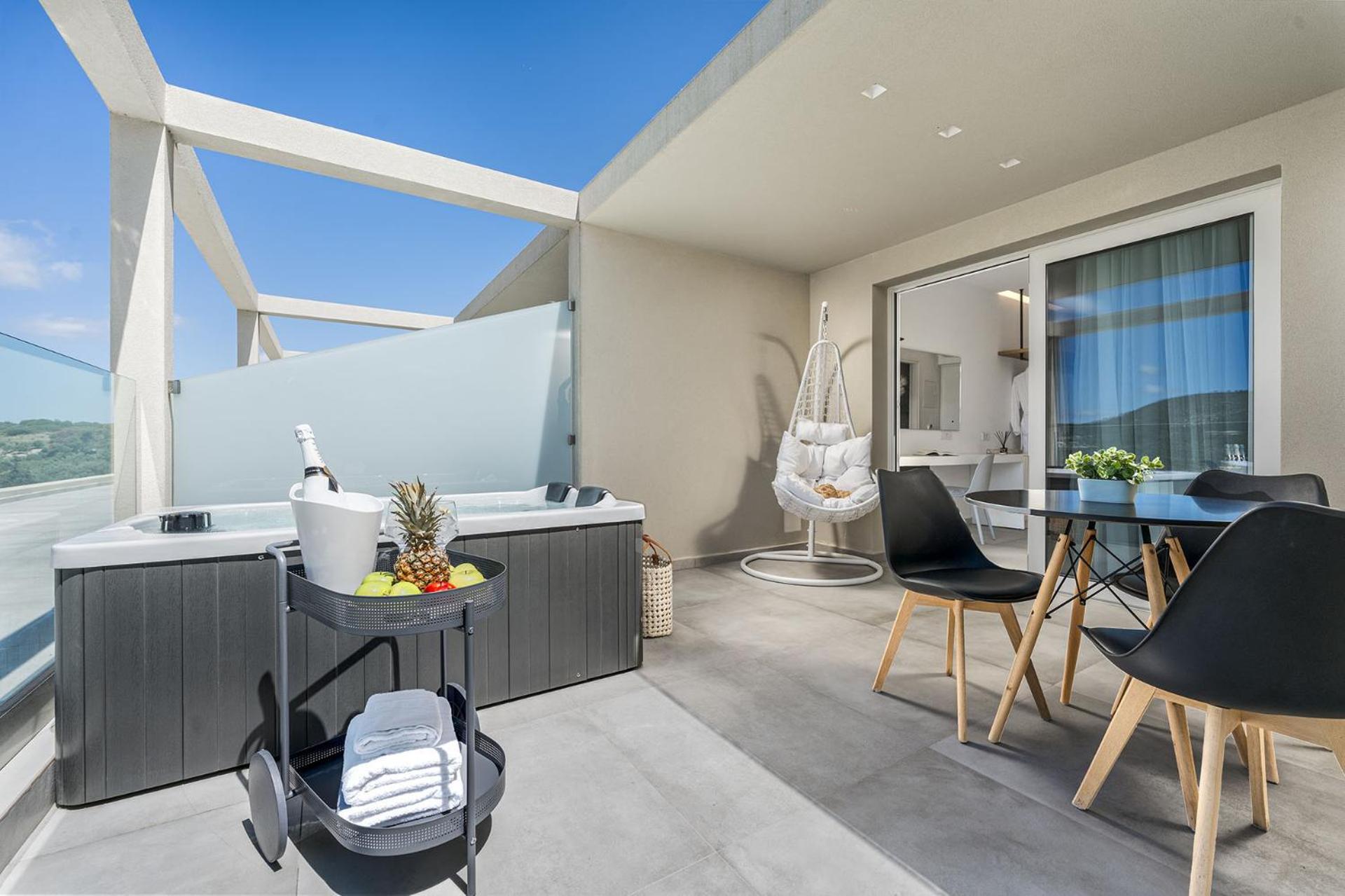 Myzith Luxury Suites Keri エクステリア 写真