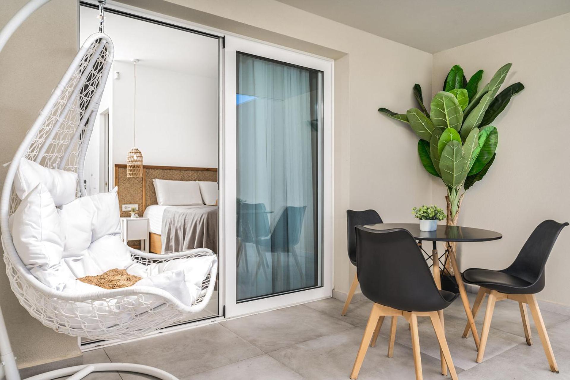 Myzith Luxury Suites Keri エクステリア 写真