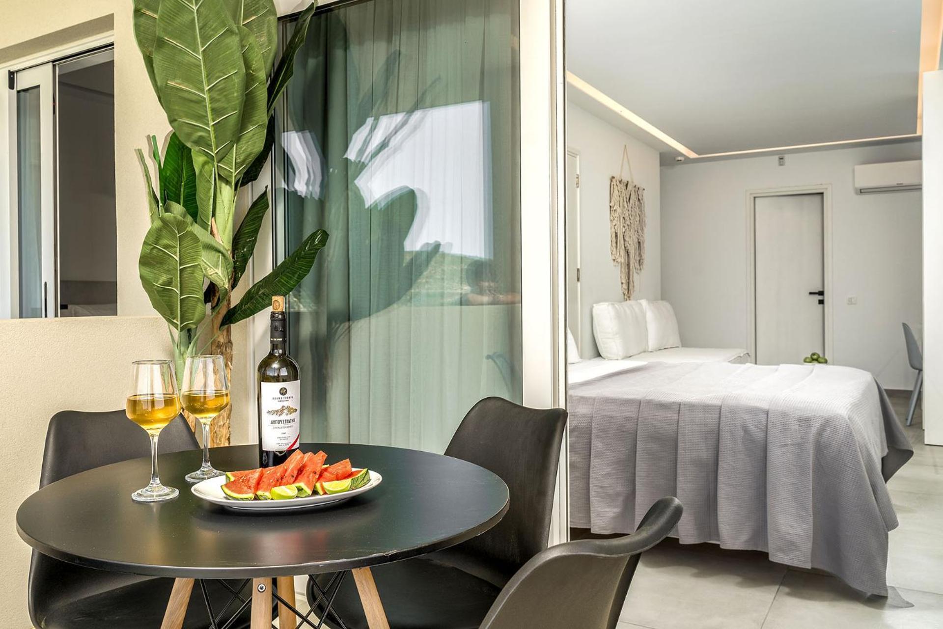 Myzith Luxury Suites Keri エクステリア 写真