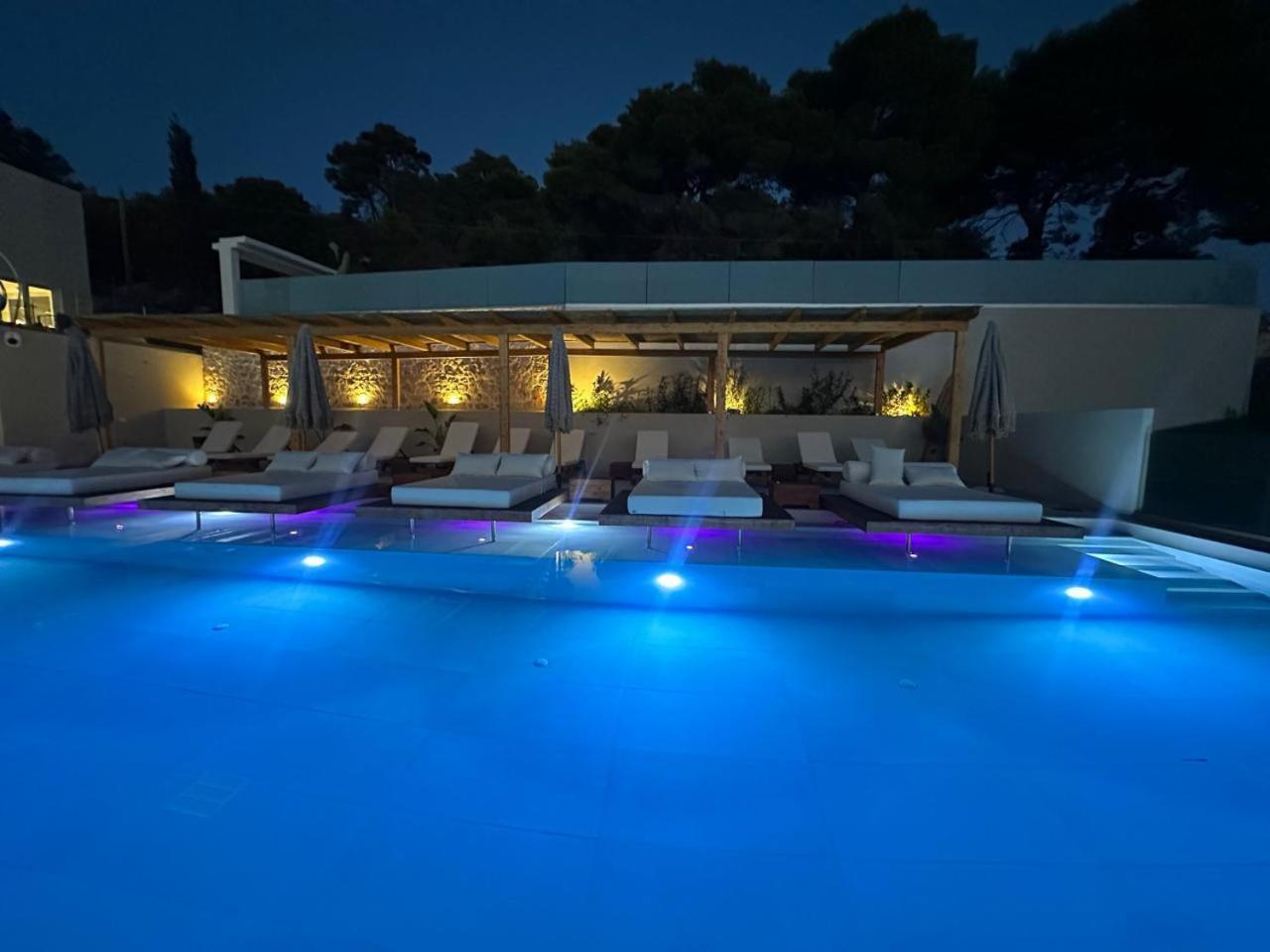 Myzith Luxury Suites Keri エクステリア 写真