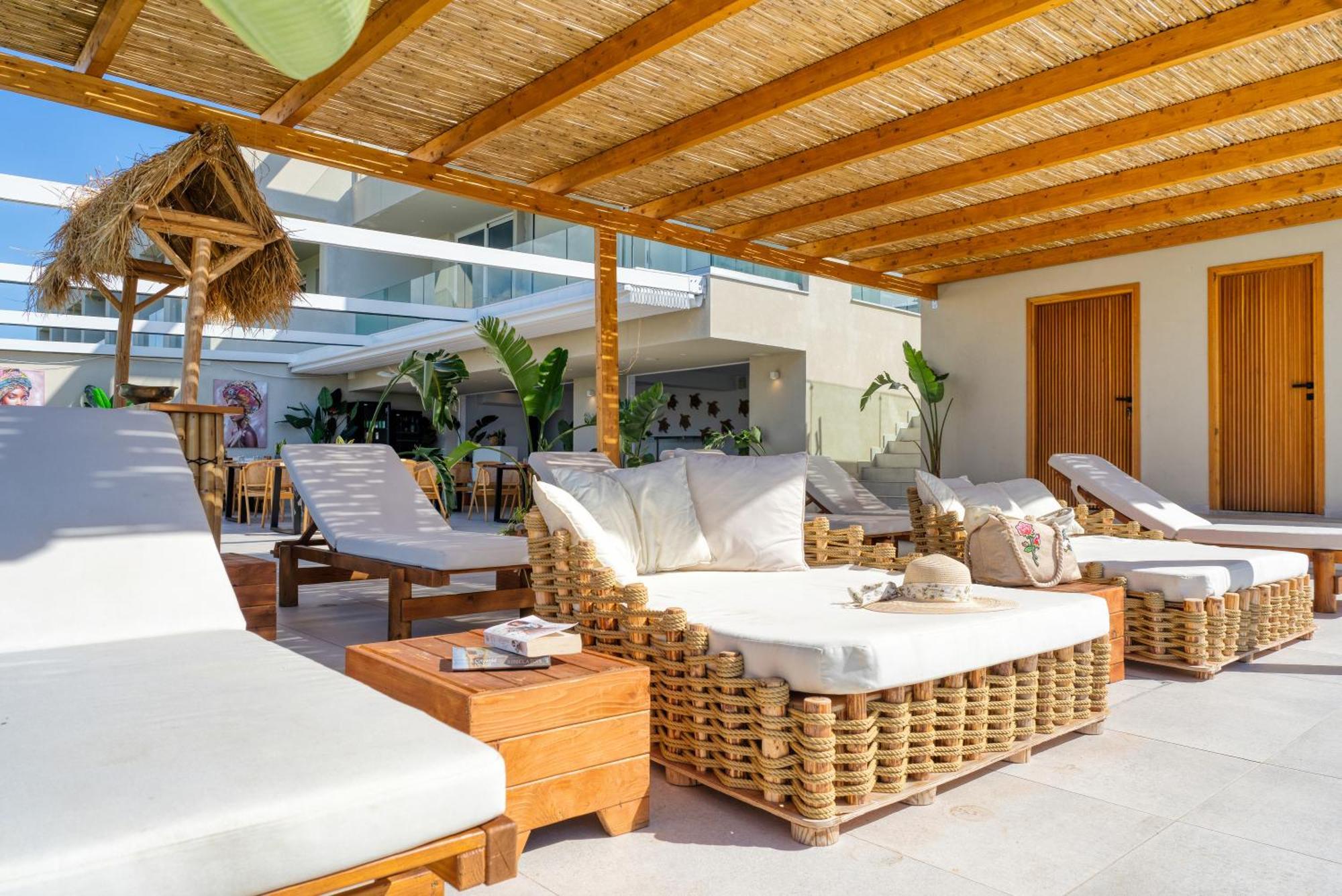 Myzith Luxury Suites Keri エクステリア 写真