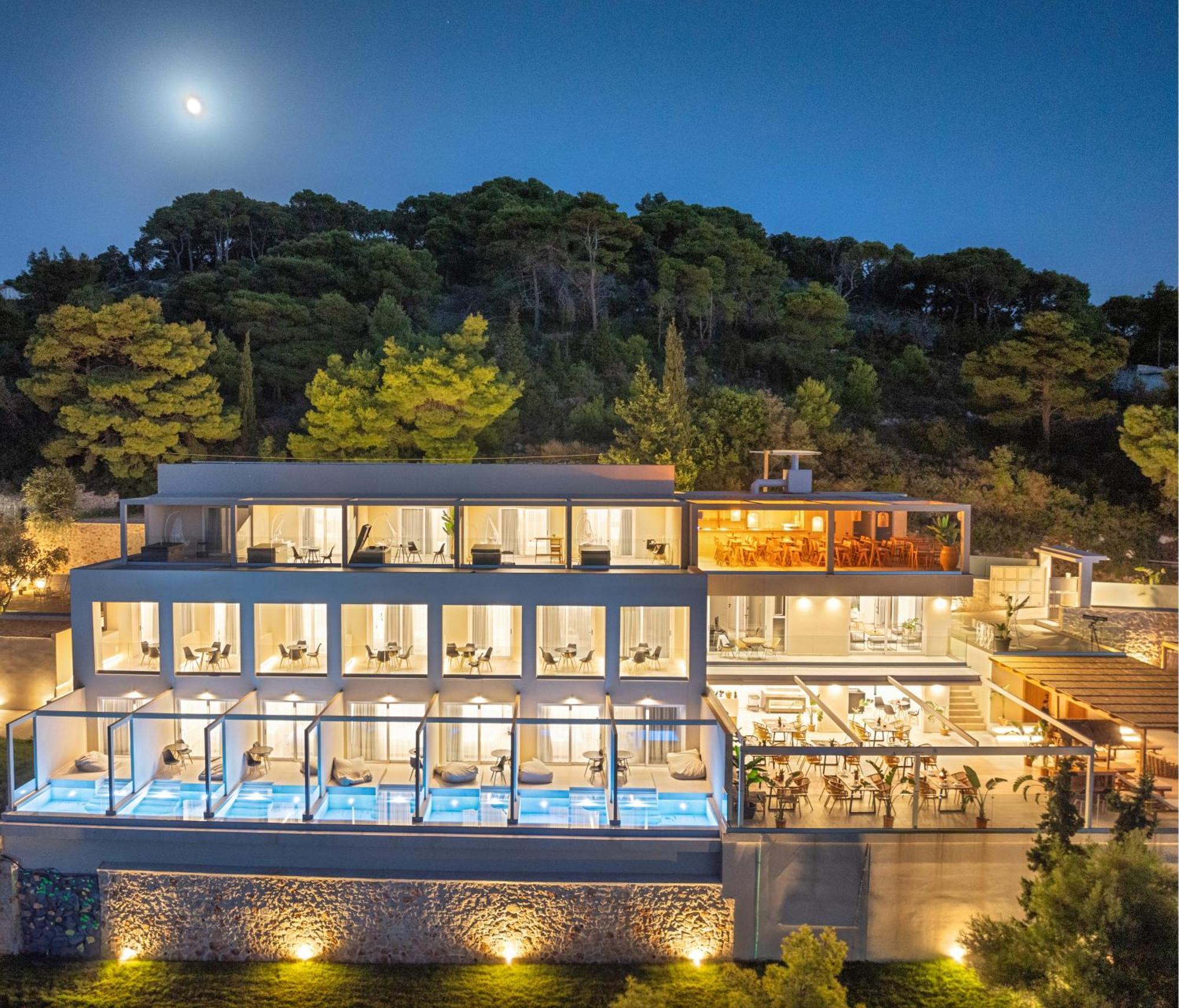 Myzith Luxury Suites Keri エクステリア 写真