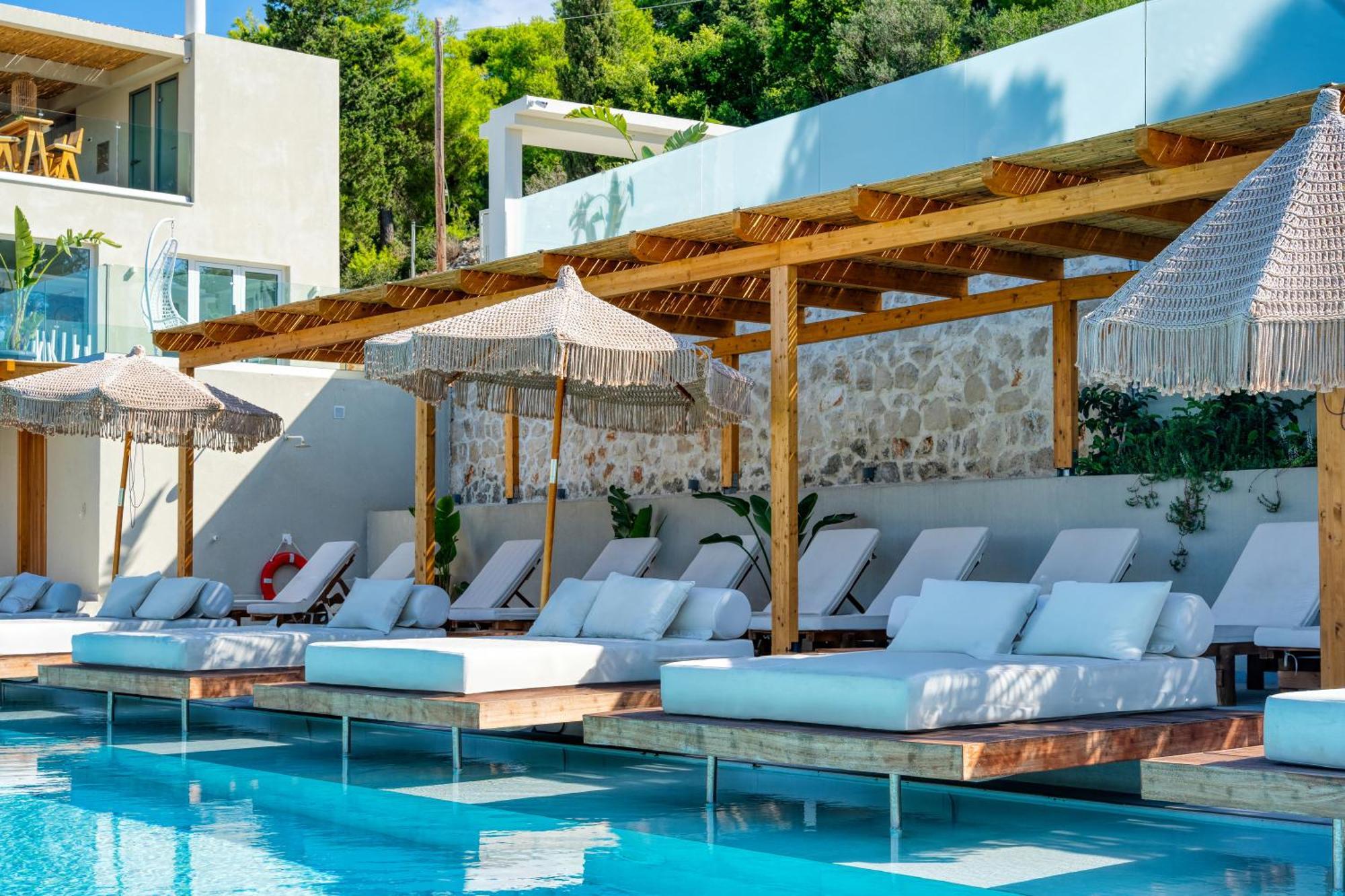 Myzith Luxury Suites Keri エクステリア 写真
